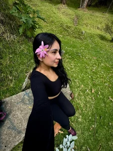 amyross_s1 Public Foto 3