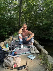 me de cxmstar  3 photos