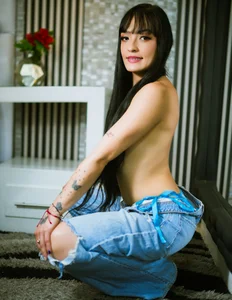ChloeyBlack Lustful Dreams 😚 Εικόνα 3