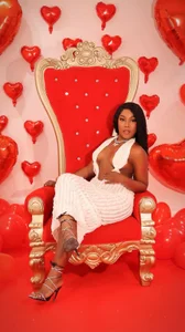 Abbyswaan VALENTINE'S DAY Pic 3