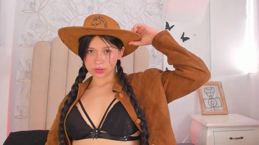 Foxy200__ Cowgirl Pic 4