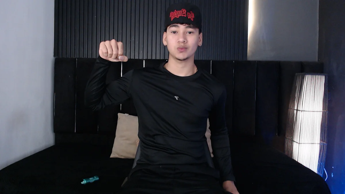 ภาพที่กำลังนิยมของ Dominic_ghost  3581