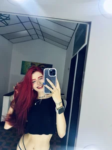 april_jones05 Mmmm🖤🙈  6. fénykép