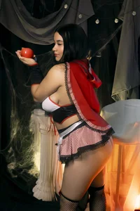 Maddie_01: Try it... if you dare 🎃⚡ ( 4 фото)
