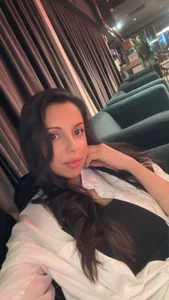 IzyDiamond Public Poză 7