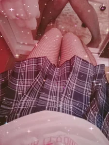 lovely_nekochan Princess nekochan legs Pic 3