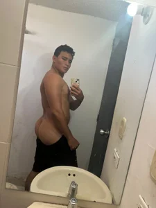 Public de second_kaii  5 Imagens