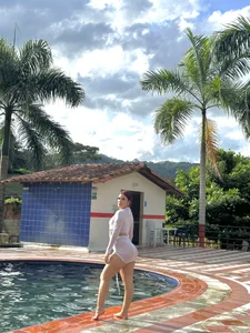 A day at the pool😈😈😈 de Bianca_zaens2  7 photos