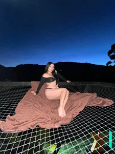 Zdjęcia isabellagiirl Night at the cottage😈🌄:  2
