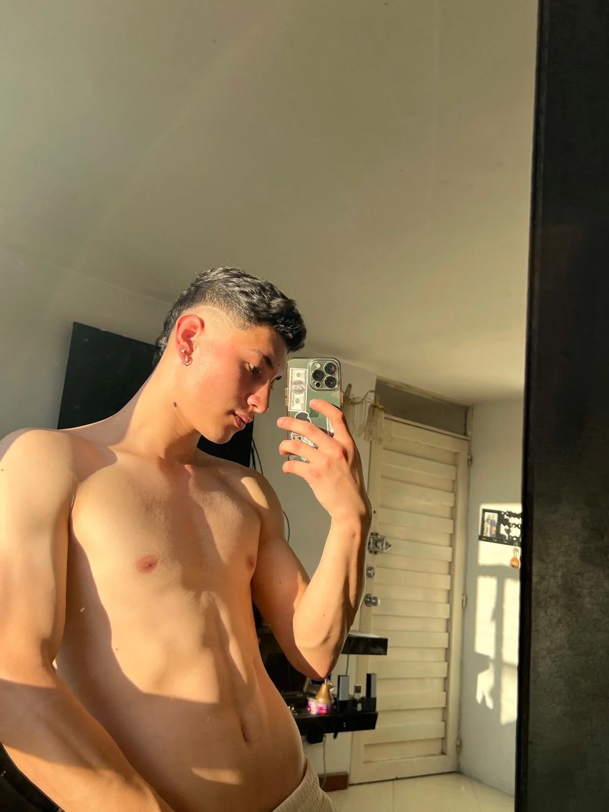 صور ThiagoFerrero_Hot الرائجة  4082