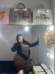 🤎 de Abby_Collings  4 Imagens