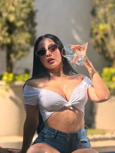 AshleyJhonson Cool Water, Hot Body 💦🔥 Foto 6