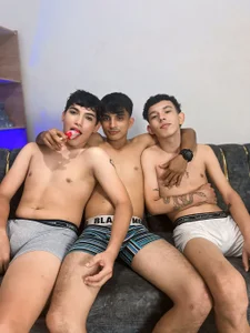 royalboysxx Boys hot latin Pic 2