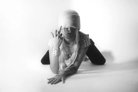 LunaDeCristall kullanıcısının Black albümü -  3 fotoğraf