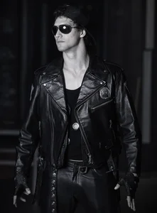 It will be worth wearing this outfit 1800 tokens de dirty-boss  5 Imagens