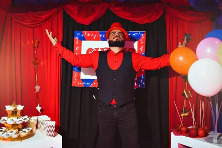 MichaelBear_: THE MAIN ATTRACTION 🎪🔥 ( 2 фото)