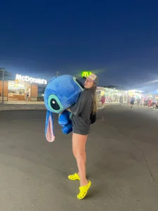 LucyWillow Public Kuva 4