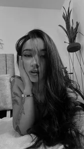 Hello de EmmyEvans1  2 Imagens