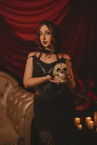 Emilywatsonn Happy Halloween WITCH صورة واحدة|Emilywatsonn Happy Halloween WITCH صورتان|Emilywatsonn Happy Halloween WITCH  7 صور|Emilywatsonn Happy Halloween WITCH  7 صورة