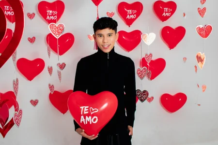 Angel_esteban_fx Happy Valentin 💖 Hình 2