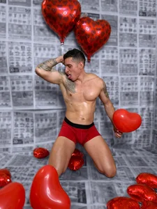 jack_pergurtson01 DO YOU WANT TO BE MY VALENTINE? 🌹😘 사진 3