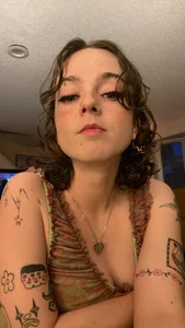 MissyLuvsU Public Pic 4