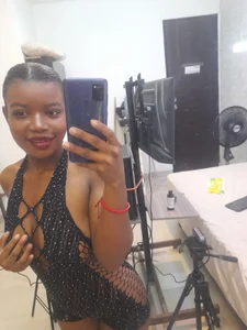 AlissonKim_ YOUR FAVORITE BITCH💋💦 Foto 3