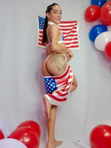 SkarletRuiz celebrate with us this special day 💙💖 Pic