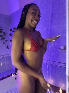 NATALIE_PARKERR BATHTUB Pic 2