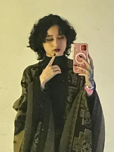 Velvet_C4k3 Public Pic 5