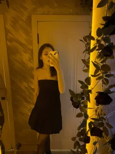 eternity_pleasure Photo in mirror Pic