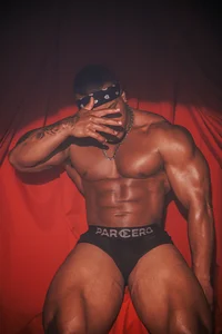 Travis_lenox_の🔥Burning Desire🔥の 6枚の写真