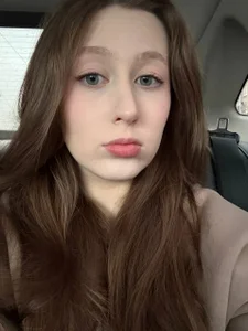 FroggyAnna i dont have a license for a car, but i would go for a ride with you⚽ Foto 2