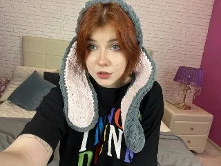 Redhead me de CutieTori  5 Imagens