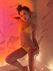 SweetyLali Hot bath Foto 5