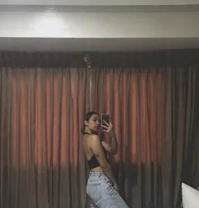 Public de aeeeyya  2 photos