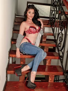 LexyRene Summer is close зображення 5