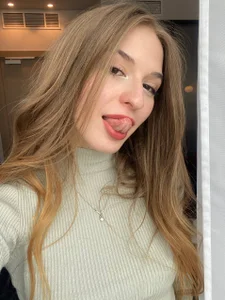 Me od BambiBlush  3 snímek