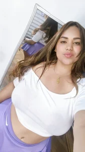 Violeta__LanePublic Bild