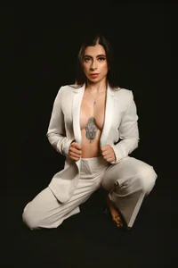 Zdjęcia JessiVelvet elegant, determined and hot:  2