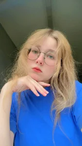 VickyLaperouse Public Hình