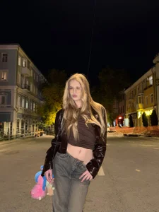 DorothyJones Public Εικόνα 3