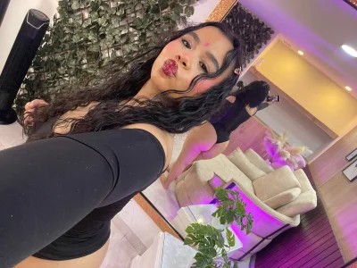 Greeicy_Bonett hii welcome Foto