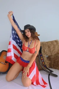sienna_luxor 4th July 2026 Pic 3