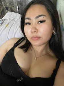 HikkoSinuのMorning selfieの枚の写真