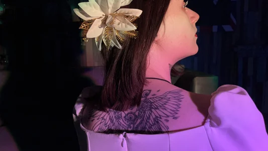 VeliraBraitberg Teaser of custom Immagine  2