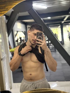 FrankWesley Public Foto 4