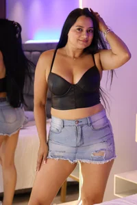 Megancoxx: S E N S U A L ( 4 фото)