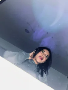 Miagomezx Soft smile, strong energy. Pic 4