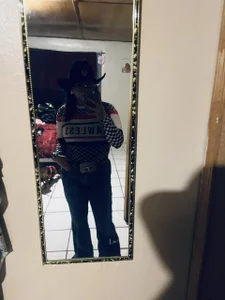 Lucrecia_33 Vaquera Pic 2